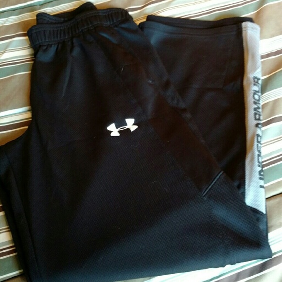 Boy's UA warm ups
