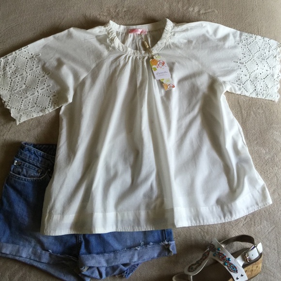 NWT🎉Cute Cotton Top🎉