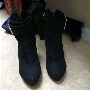 Super Sexy Aldo Ankle Boots!