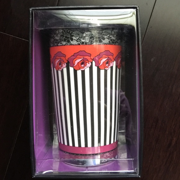 Anna Sui + Starbucks®Rose Stripe Dbl Wall Traveler - Picture 4 of 8