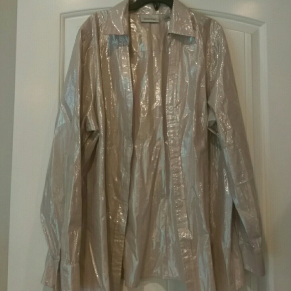 Button down shirt - Picture 2 of 3