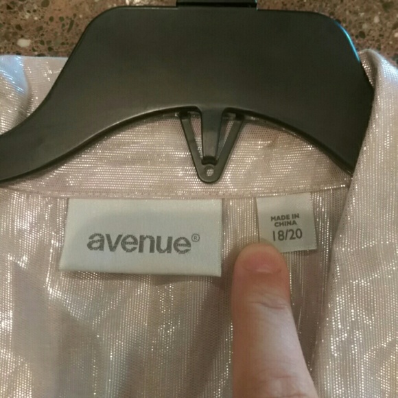 Button down shirt - Picture 3 of 3