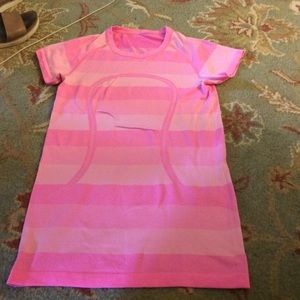 Lululemon pink shirt size 8