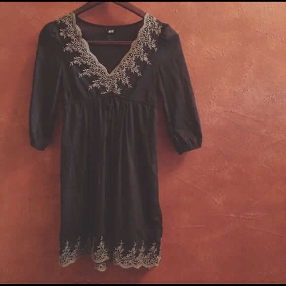 Black and gold H & M dress