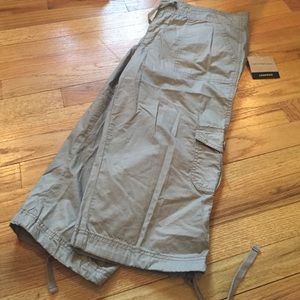 NWT Calvin Klein Cropped Pants