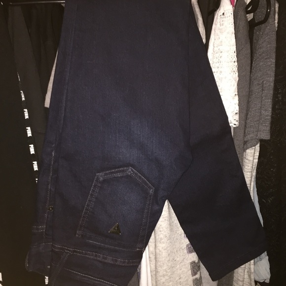 GUESS Skinny Jeans