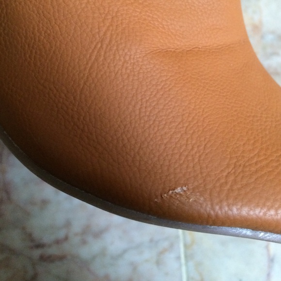 New Peep toe booties with tiny mark - Picture 2 of 4