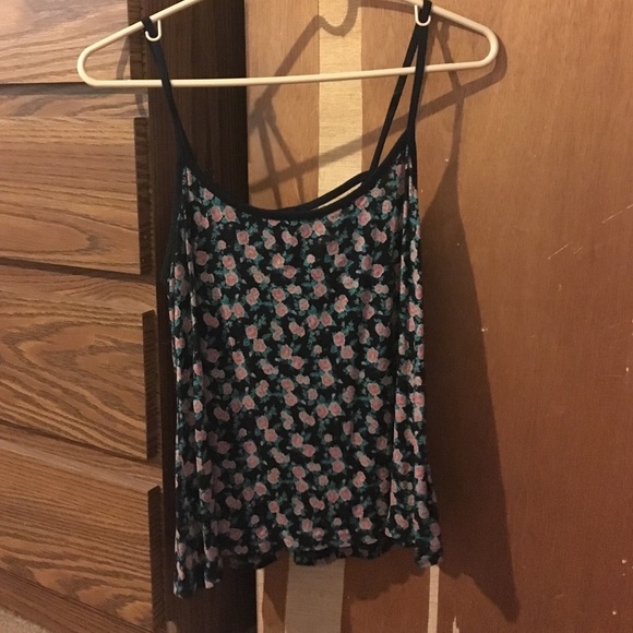 Flower pattern tank