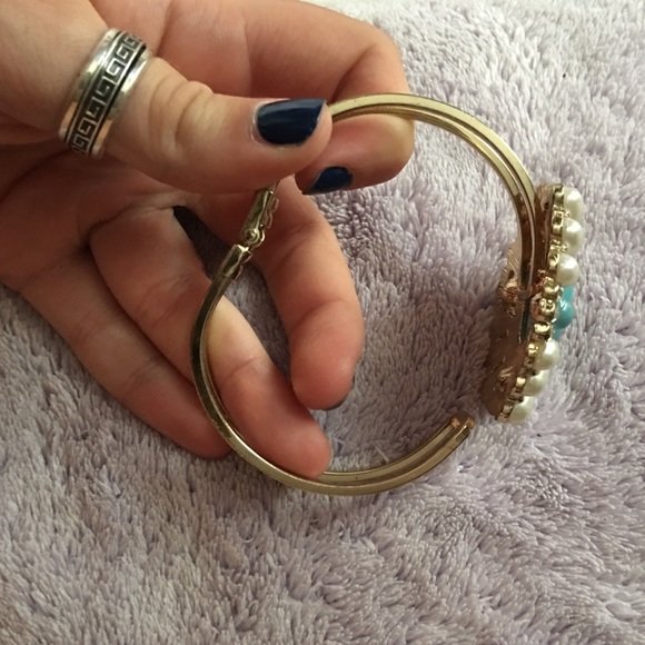 statement bracelet - Picture 3 of 3