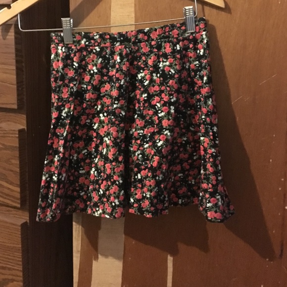 Rose patterned skirt