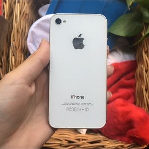 Working iPhone 4s broken screen