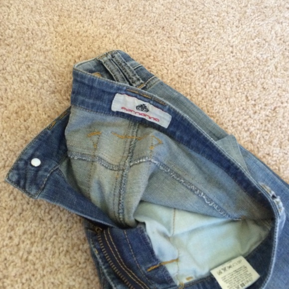 Jeans - Picture 2 of 3