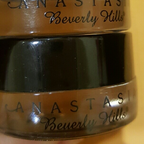 HOW TO SPOT FAKE ABH DIPBROW - Picture 4 of 4