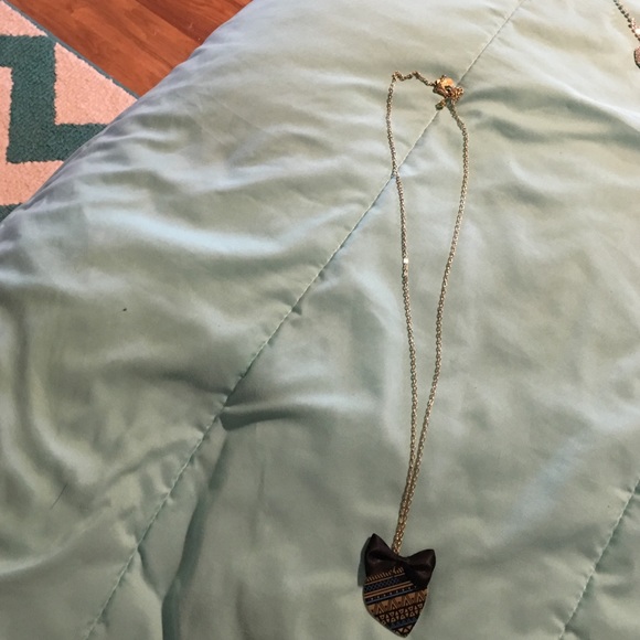 Necklace - Picture 1 of 1