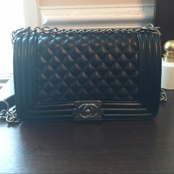 Le boy style bag.