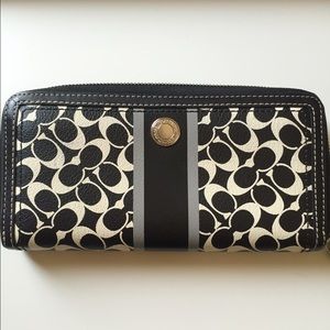 Coach Signature Zip Around Wallet