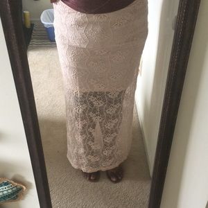 Like New- Lace Maxi Skirt with Opaque Under Skirt