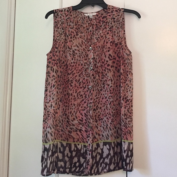 CAbi beguile button up