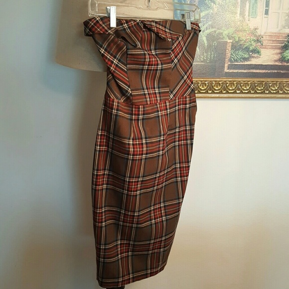 Strapless fitted dress