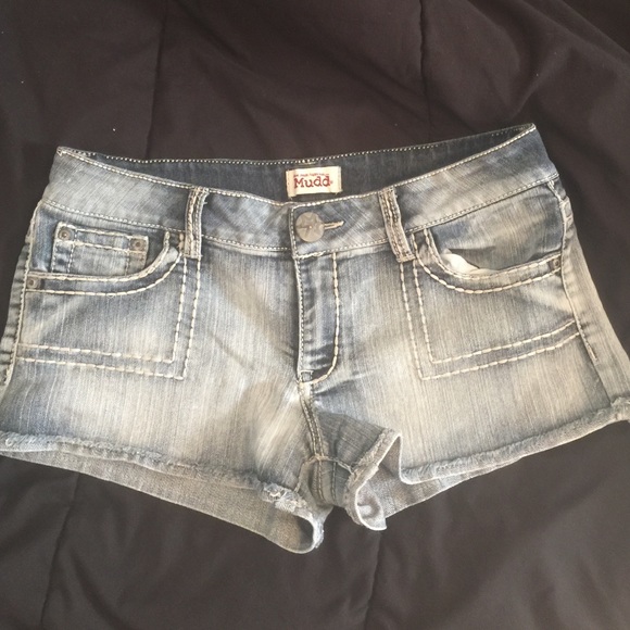 Short shorts