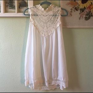 Lace white/cream dress worn once perfect condition