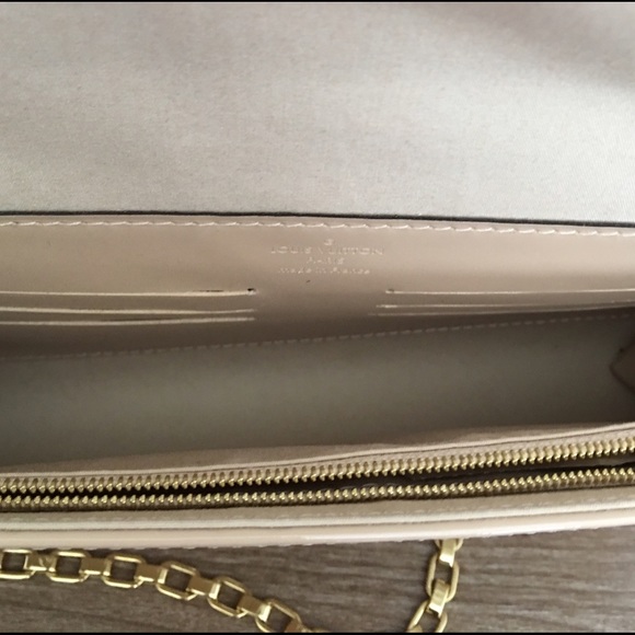 SOLD SOLD SOLD - Picture 4 of 4