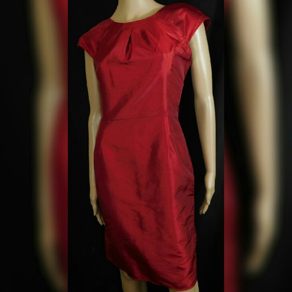 SOLD! Red Capped Sleeve Dress - Picture 3 of 3