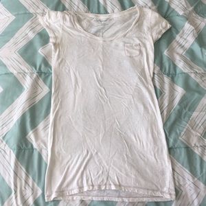 White Aeropostale t-shirt