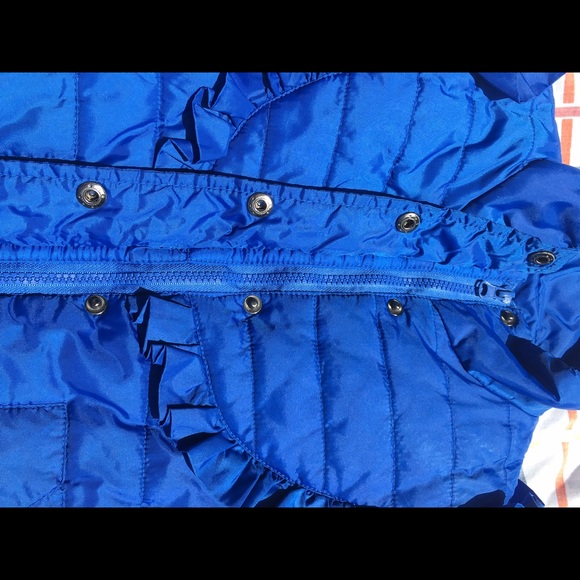 💙Delia's Ruffled Cold Weather Vest💙 - Picture 3 of 4