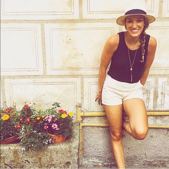 Meet your Posher, B - Picture 1 of 1