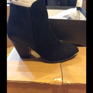 Gold toe bootie shoes