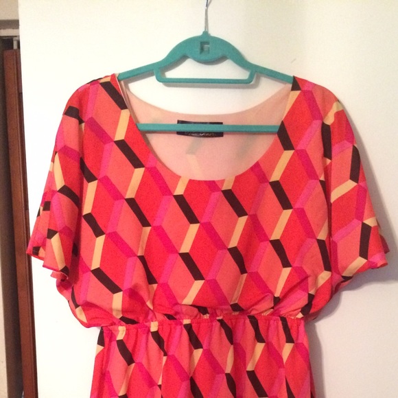 Flirty sundress - Picture 2 of 4