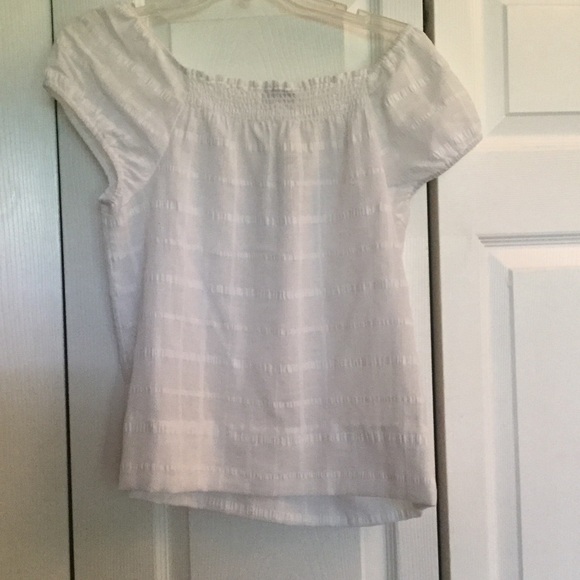 Shirt - Picture 2 of 4