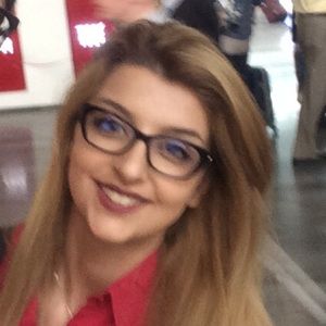 Meet your Posher, Mona