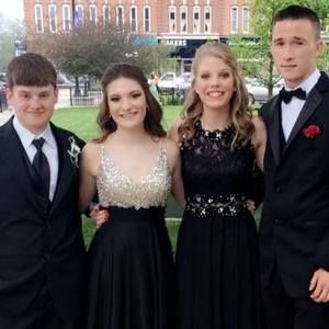 Meet your Posher, Mallory