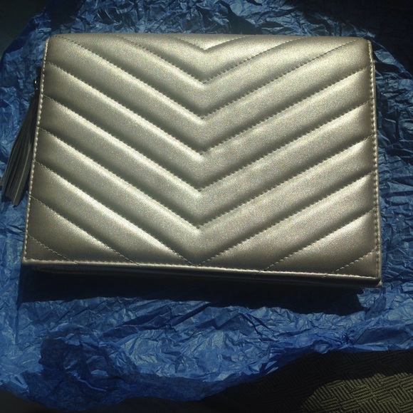 Neiman Marcus, silver Purse, great for keys, $.