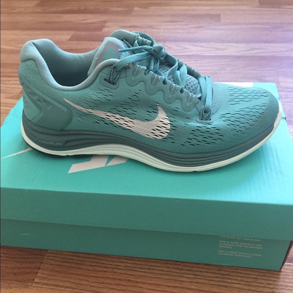 Nike Running Shoes Mint Green