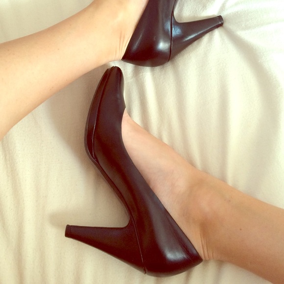 SALE!!❤️ZARA PUMPS