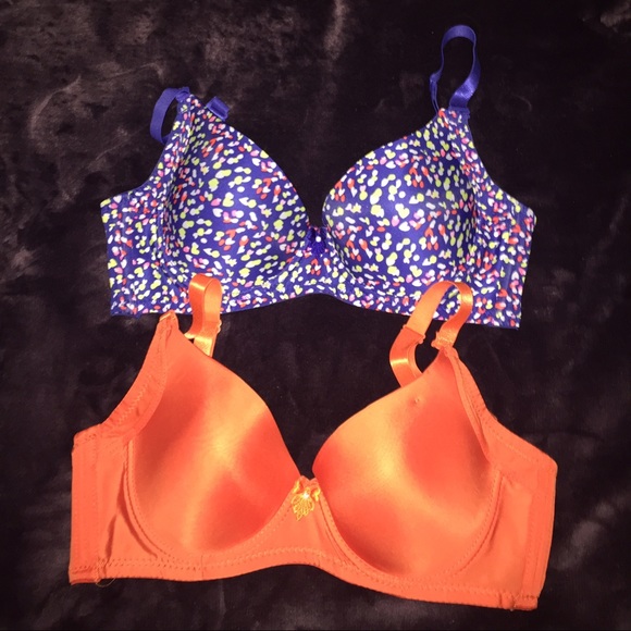 Bras - Picture 3 of 4