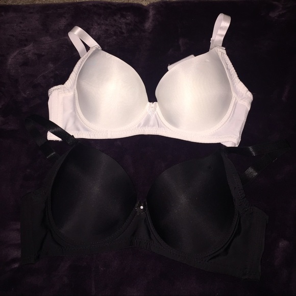 Bras - Picture 4 of 4