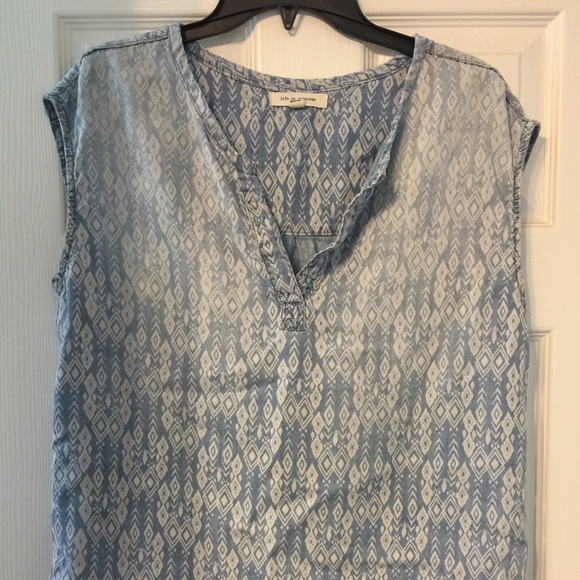 Short sleeve chambray printed top - Picture 2 of 4