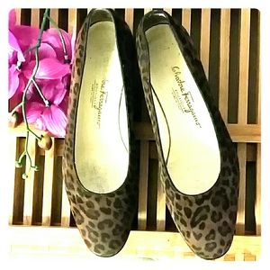 Authentic Salvatore ferragamo flats 7.5