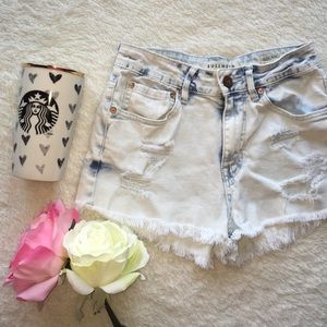 ✨1 DAY SALE✨ Bullhead Denim highwaisted shorts