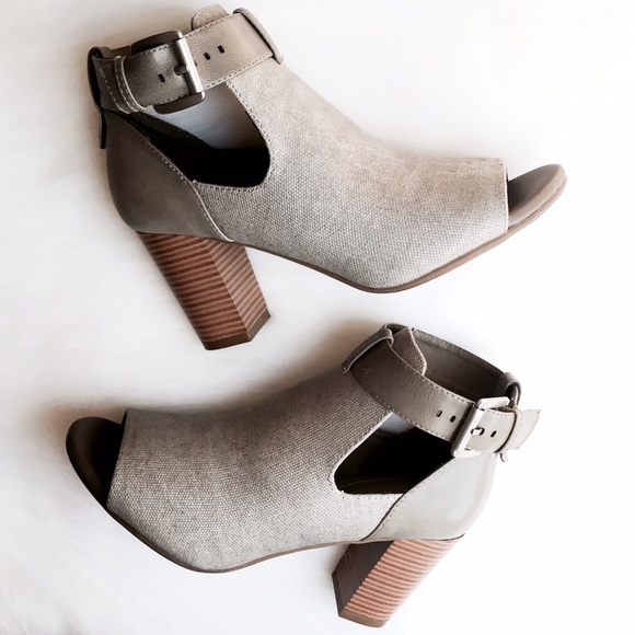 Shoes - 🎉 Sale | Stylish Peep Toe Booties