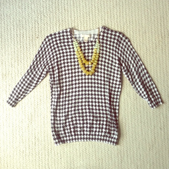 Black & White Houndstooth 3/4 Sweater