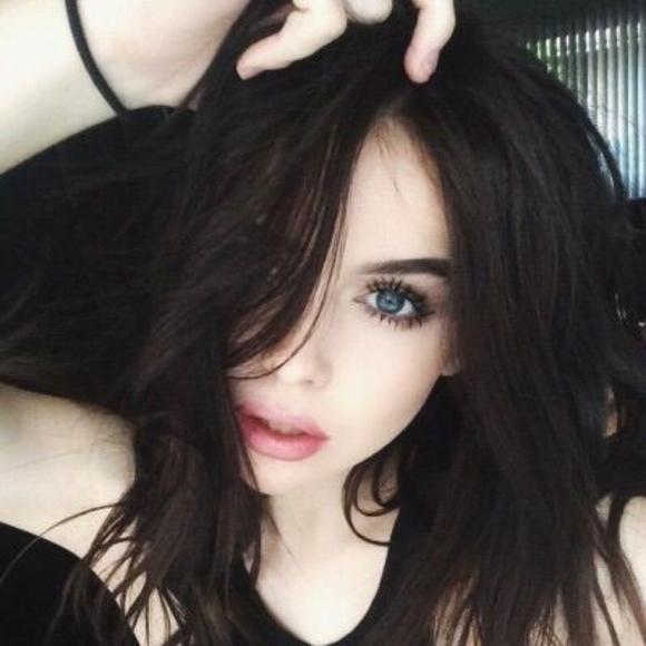 Meet your Posher, Janna - Picture 1 of 1