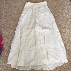 White maxi skirt