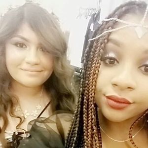 Meet your Posher, Sky