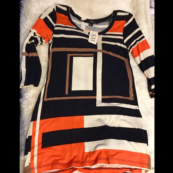 Color block top - Picture 4 of 4