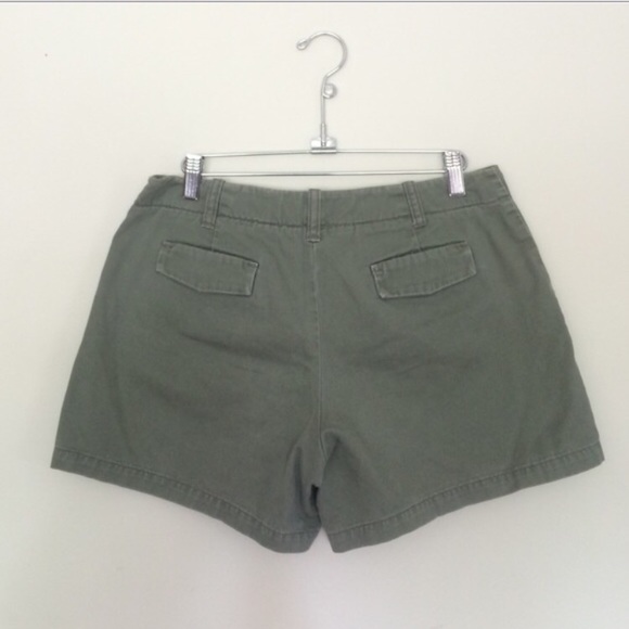 J Crew Traditional Army Green Shorts - Picture 3 of 4